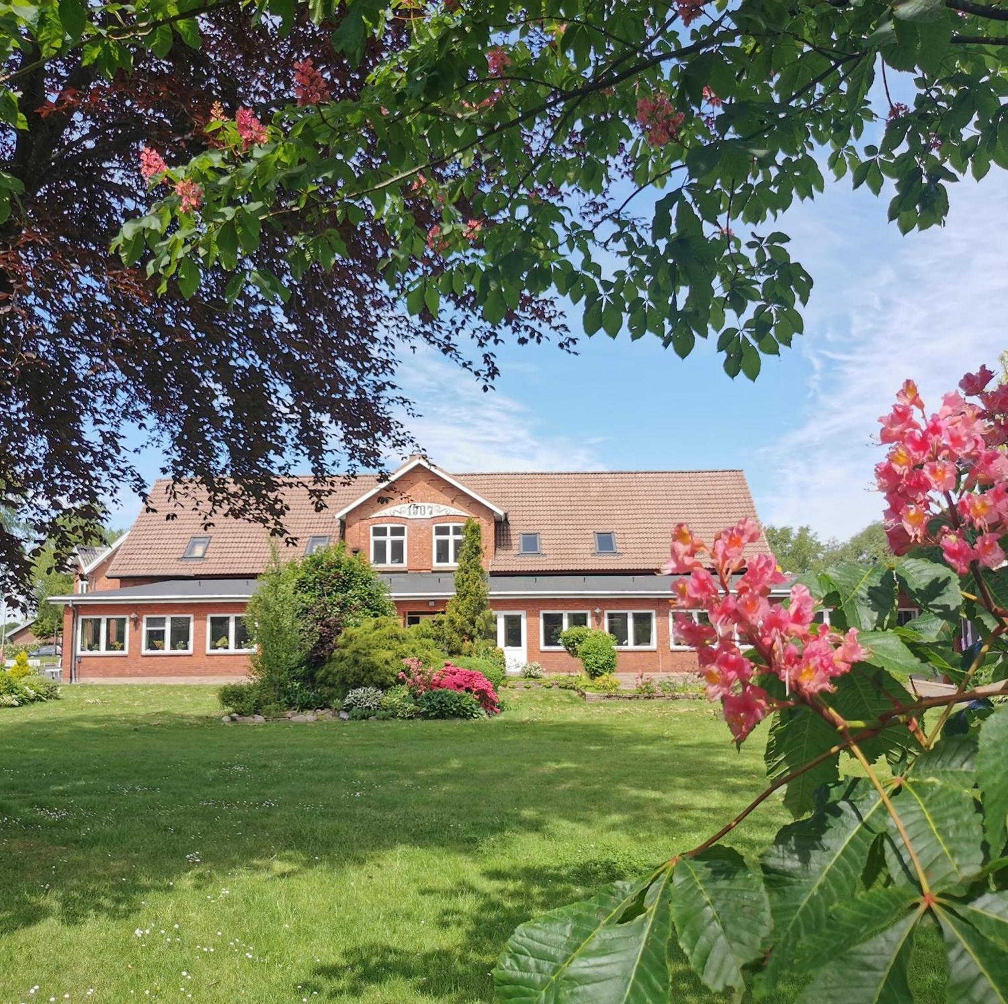 Mikkelborg Kro Rødding Extérieur photo