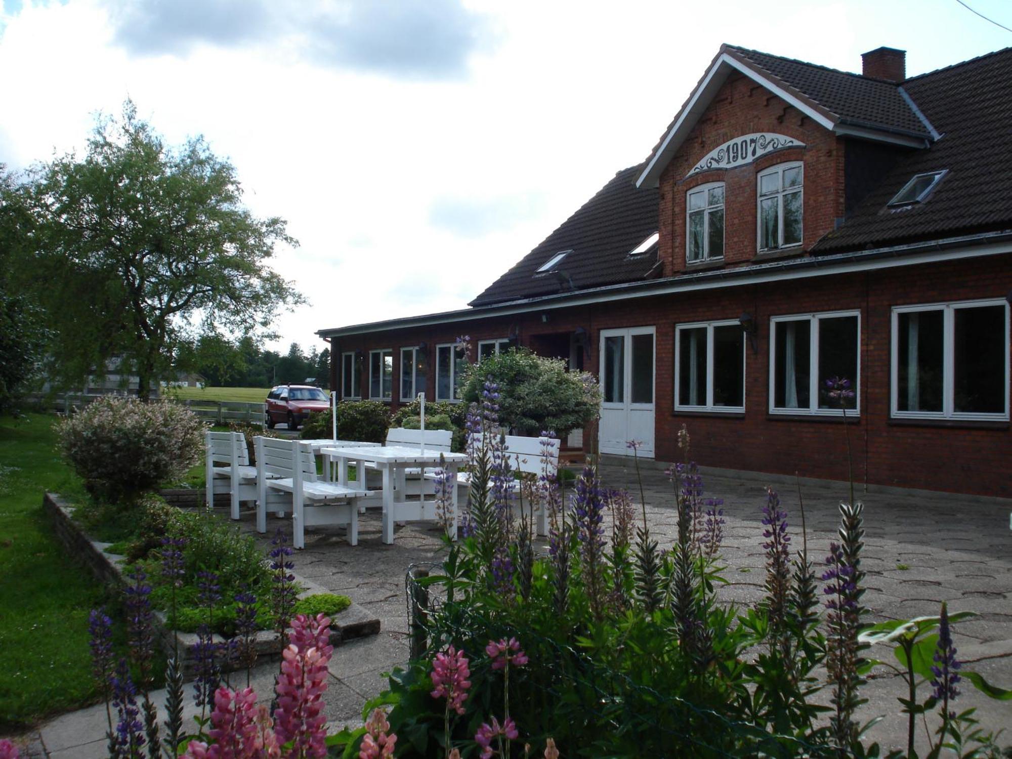 Mikkelborg Kro Rødding Extérieur photo